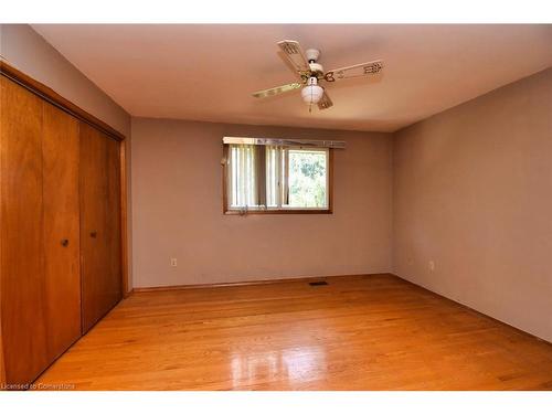 15 Leslie Drive, Stoney Creek, ON - Indoor Photo Showing Other Room