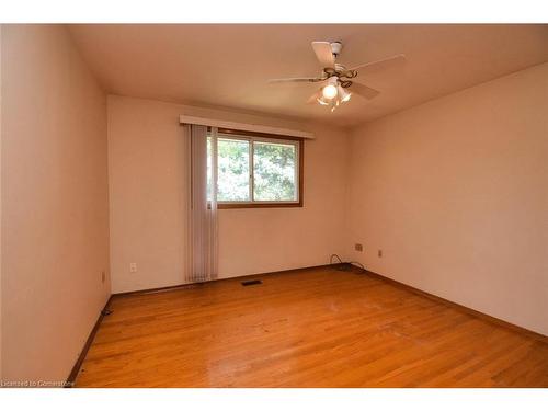 15 Leslie Drive, Stoney Creek, ON - Indoor Photo Showing Other Room