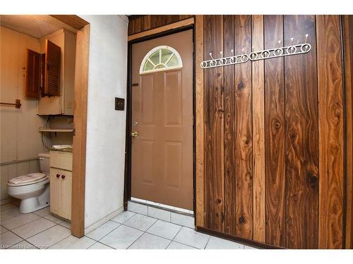 15 Leslie Drive, Stoney Creek, ON - Indoor Photo Showing Bathroom