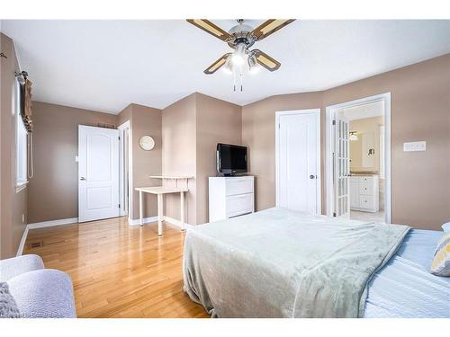 228 Mcgibbon Drive, Ottawa, ON - Indoor Photo Showing Bedroom