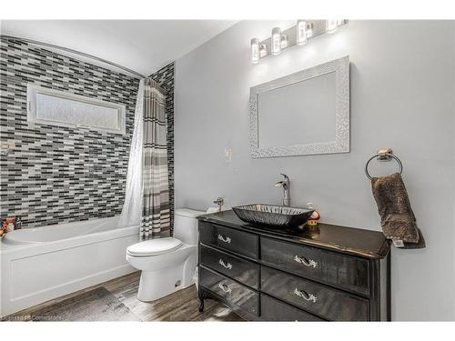 9 Foley Crescent, Thorold, ON - Indoor Photo Showing Bathroom