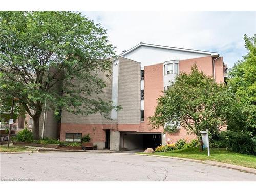 105-6 Niagara Street, Grimsby, ON - Outdoor