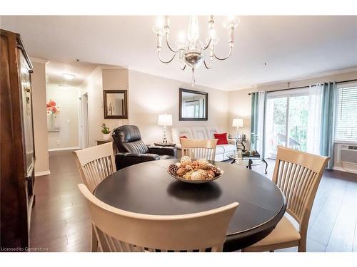 105-6 Niagara Street, Grimsby, ON - Indoor Photo Showing Dining Room