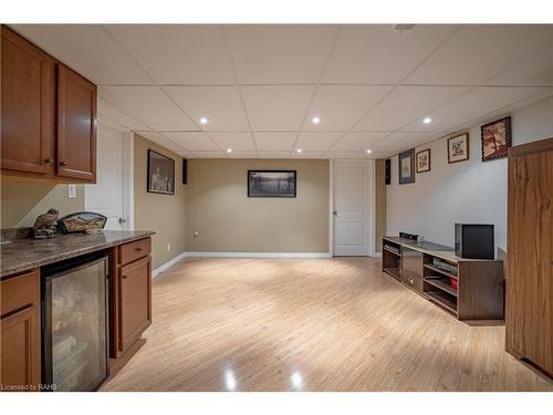 38 Aaron Trail, Welland, ON - Indoor Photo Showing Basement