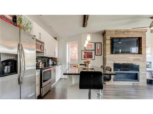 3-12 West Avenue N, Hamilton, ON - Indoor Photo Showing Kitchen