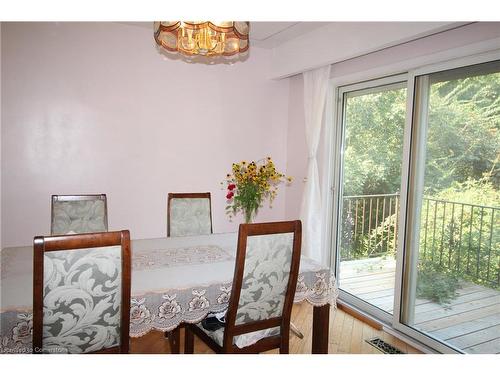 24 Leadale Place, Hamilton, ON - Indoor Photo Showing Dining Room