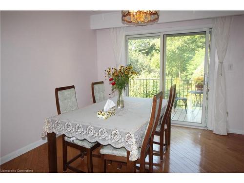 24 Leadale Place, Hamilton, ON - Indoor Photo Showing Dining Room