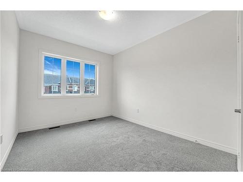 19 Lidstone Street, Cambridge, ON - Indoor Photo Showing Other Room