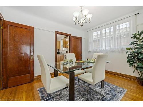 24 Thorndale Street N, Hamilton, ON - Indoor Photo Showing Dining Room