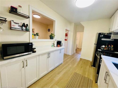 81 Breadalbane Street, Hamilton, ON - Indoor Photo Showing Kitchen