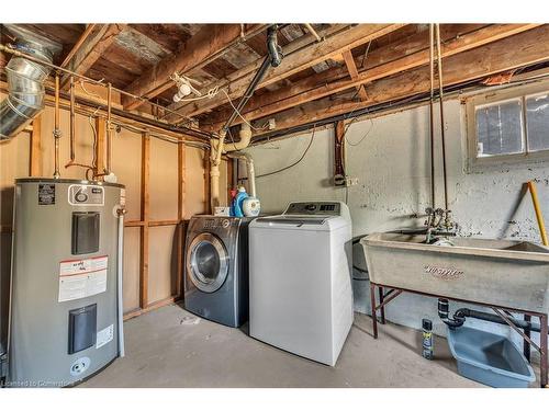 832 Pine Street, Dunnville, ON - Indoor Photo Showing Laundry Room