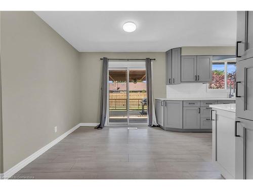 5 Atwood Crescent, Simcoe, ON - Indoor Photo Showing Kitchen