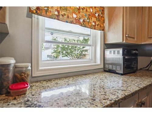 150 Prospect Street N, Hamilton, ON - Indoor Photo Showing Kitchen