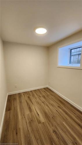 4-30 Stirton Street, Hamilton, ON - Indoor Photo Showing Other Room