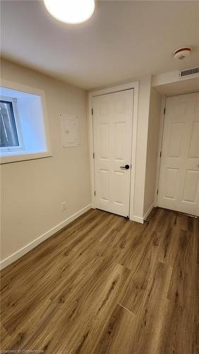 4-30 Stirton Street, Hamilton, ON - Indoor Photo Showing Other Room