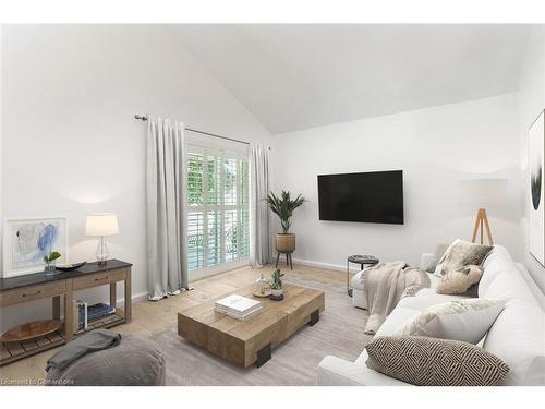 335 York Road, Burlington, ON - Indoor Photo Showing Living Room