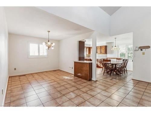 335 York Road, Burlington, ON - Indoor Photo Showing Dining Room