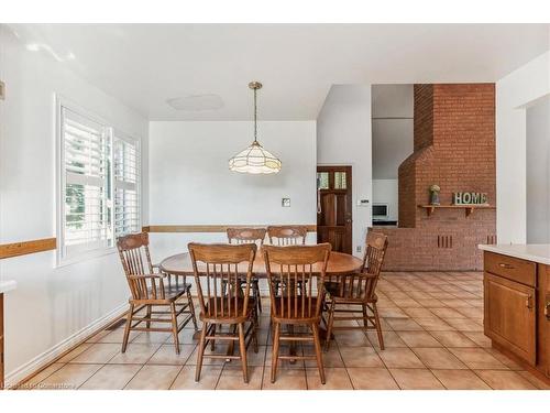 335 York Road, Burlington, ON - Indoor Photo Showing Dining Room