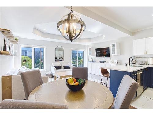 94 Benziger Lane, Stoney Creek, ON - Indoor Photo Showing Dining Room