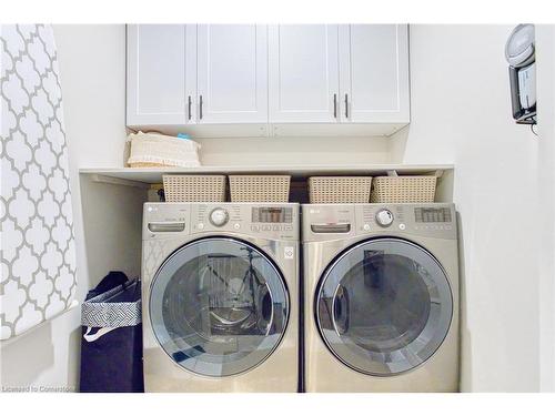 94 Benziger Lane, Stoney Creek, ON - Indoor Photo Showing Laundry Room