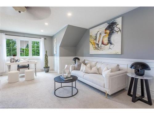 2185 Meadowland Drive, Oakville, ON - Indoor Photo Showing Living Room