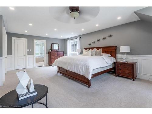 2185 Meadowland Drive, Oakville, ON - Indoor Photo Showing Bedroom