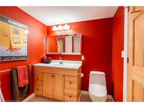 554 Baptist Church Road, Caledonia, ON - Indoor Photo Showing Bathroom