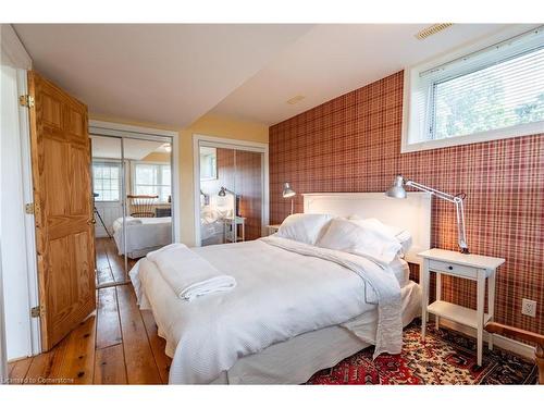 554 Baptist Church Road, Caledonia, ON - Indoor Photo Showing Bedroom