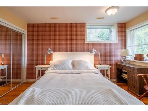 554 Baptist Church Road, Caledonia, ON - Indoor Photo Showing Bedroom