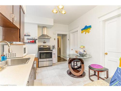 74 Kenilworth Avenue S, Hamilton, ON - Indoor Photo Showing Kitchen