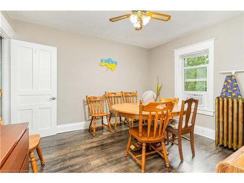 74 Kenilworth Avenue S, Hamilton, ON - Indoor Photo Showing Dining Room