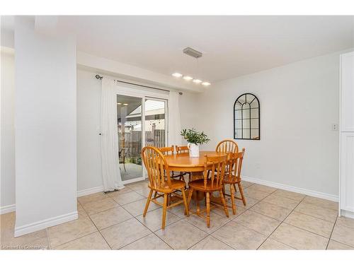 96 Stoneglen Way, Mount Hope, ON - Indoor Photo Showing Dining Room