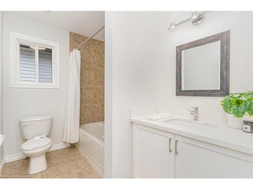 96 Stoneglen Way, Mount Hope, ON - Indoor Photo Showing Bathroom