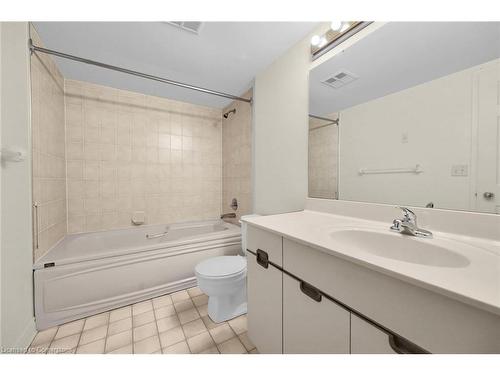 201-1237 North Shore Boulevard E, Burlington, ON - Indoor Photo Showing Bathroom