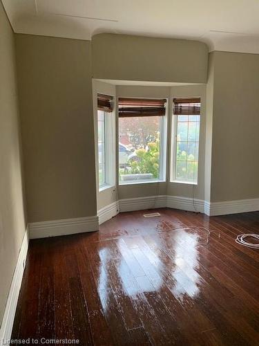 105 Smith Avenue, Hamilton, ON - Indoor Photo Showing Other Room