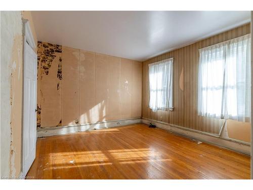 170 St. Clair Boulevard, Hamilton, ON - Indoor Photo Showing Other Room