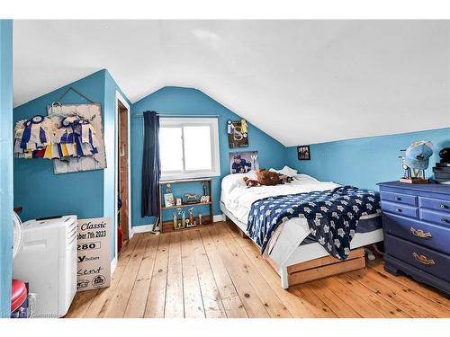 435 Highway 54 Road, Brantford, ON - Indoor Photo Showing Bedroom