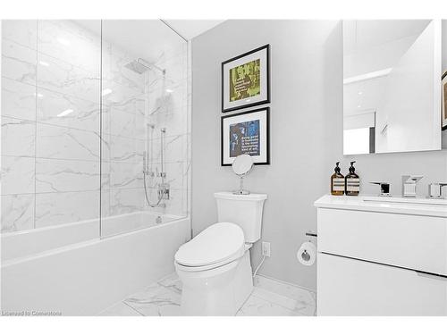 3711-20 Lombard Street, Toronto, ON - Indoor Photo Showing Bathroom