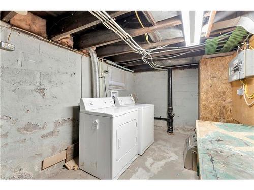 171 Balmoral Avenue N, Hamilton, ON - Indoor Photo Showing Laundry Room