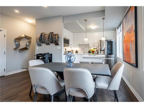 61-383 Dundas Street E, Waterdown, ON - Indoor Photo Showing Dining Room