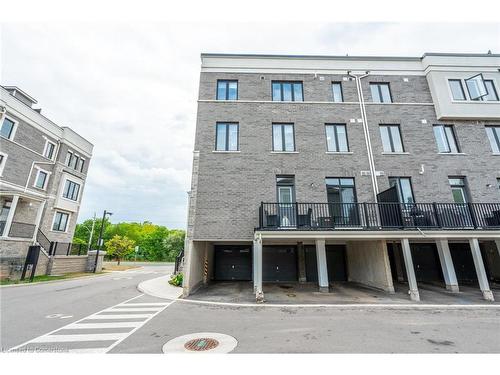 61-383 Dundas Street E, Waterdown, ON - Outdoor