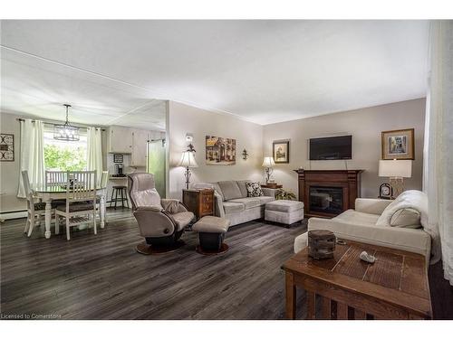 328 Fairview Avenue W, Dunnville, ON - Indoor Photo Showing Living Room With Fireplace