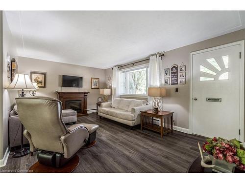 328 Fairview Avenue W, Dunnville, ON - Indoor Photo Showing Living Room With Fireplace