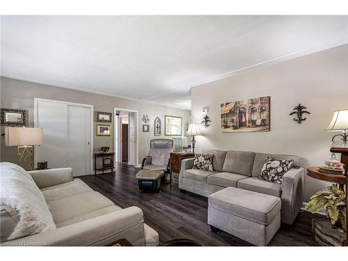 328 Fairview Avenue W, Dunnville, ON - Indoor Photo Showing Living Room