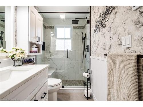 328 Fairview Avenue W, Dunnville, ON - Indoor Photo Showing Bathroom