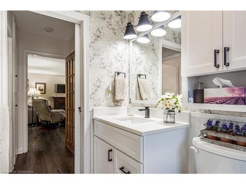 328 Fairview Avenue W, Dunnville, ON - Indoor Photo Showing Bathroom