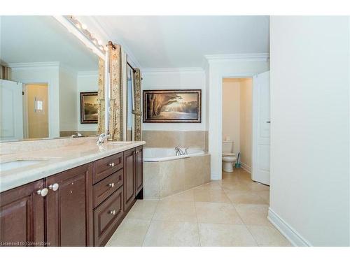 166 Alison Crescent, Oakville, ON - Indoor Photo Showing Bathroom