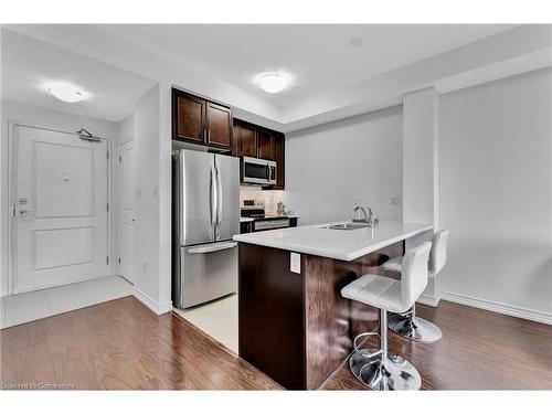 322-125 Shoreview Place, Stoney Creek, ON - Indoor Photo Showing Kitchen