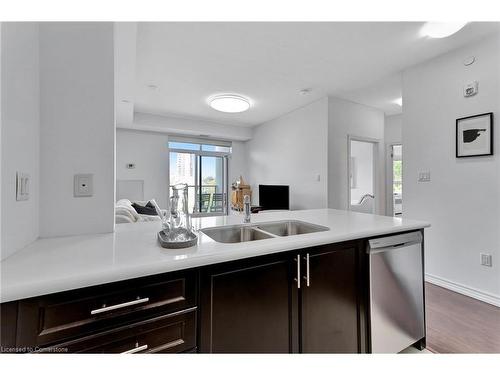 322-125 Shoreview Place, Stoney Creek, ON - Indoor Photo Showing Kitchen With Double Sink