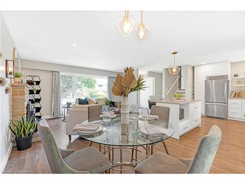 20 Geneva Drive, Hamilton, ON - Indoor Photo Showing Dining Room